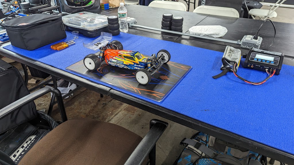 Traction Action RC Raceway & Hobbies | 11 Skyline Dr, Plainview, NY 11803 | Phone: (516) 595-7555