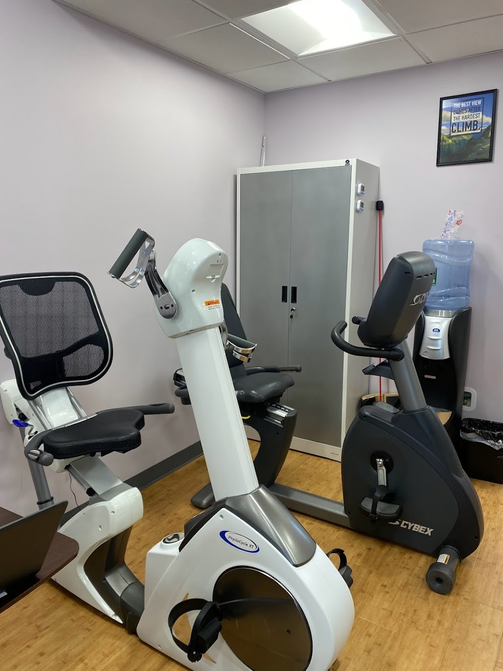 Hands-On Physical Therapy- Hicksville | 337 Jerusalem Ave, Hicksville, NY 11801 | Phone: (516) 324-3480