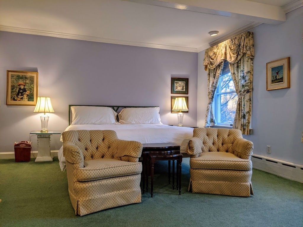 Stanton House Inn | 76 Maple Ave, Greenwich, CT 06830 | Phone: (203) 869-2110