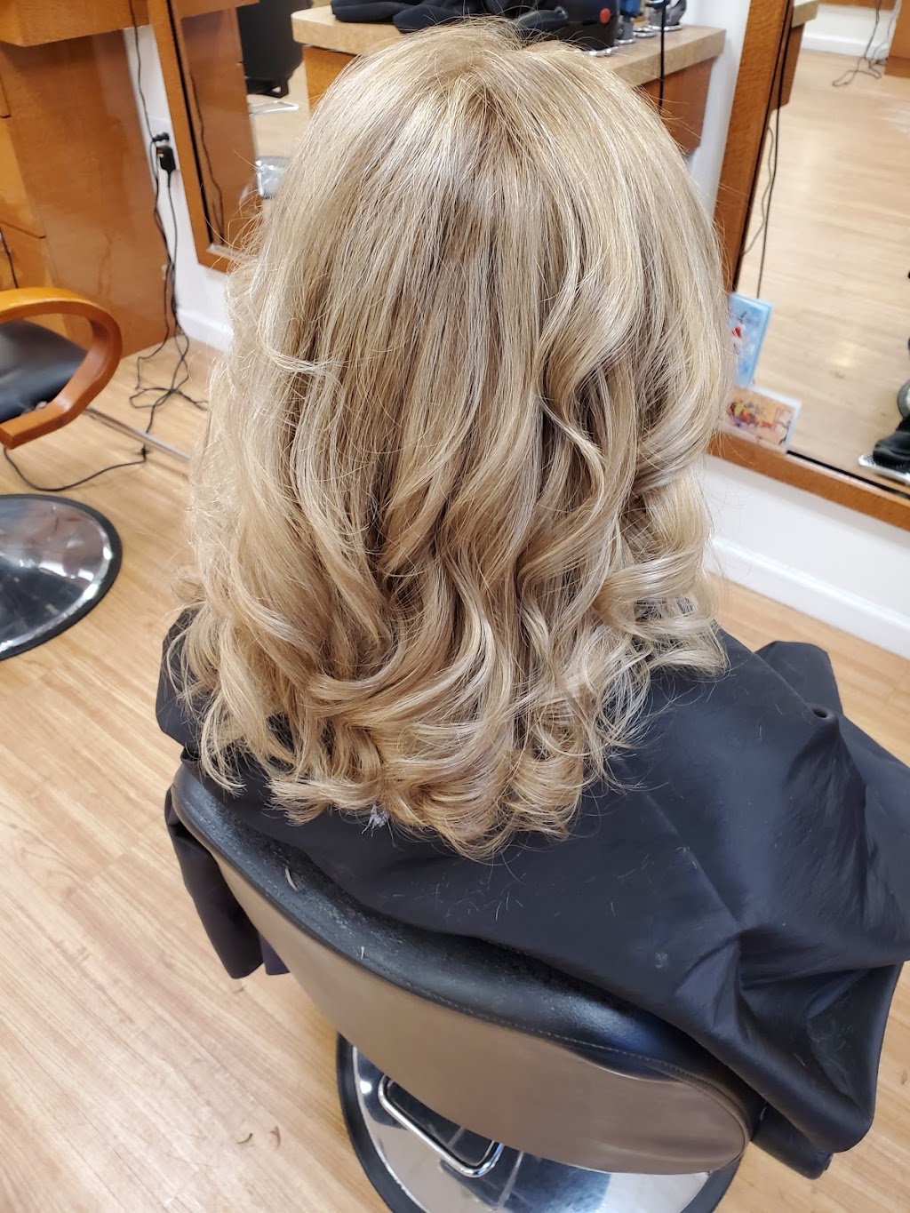 Great Hands Hair Salon | 231 Robbins Ln Unit 3, Syosset, NY 11791 | Phone: (516) 931-0445