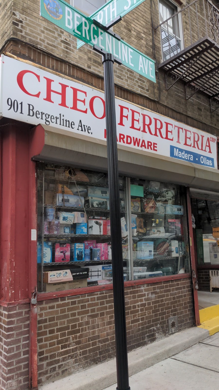 Cheo Hardware | 901 Bergenline Ave, Union City, NJ 07087 | Phone: (201) 863-9317