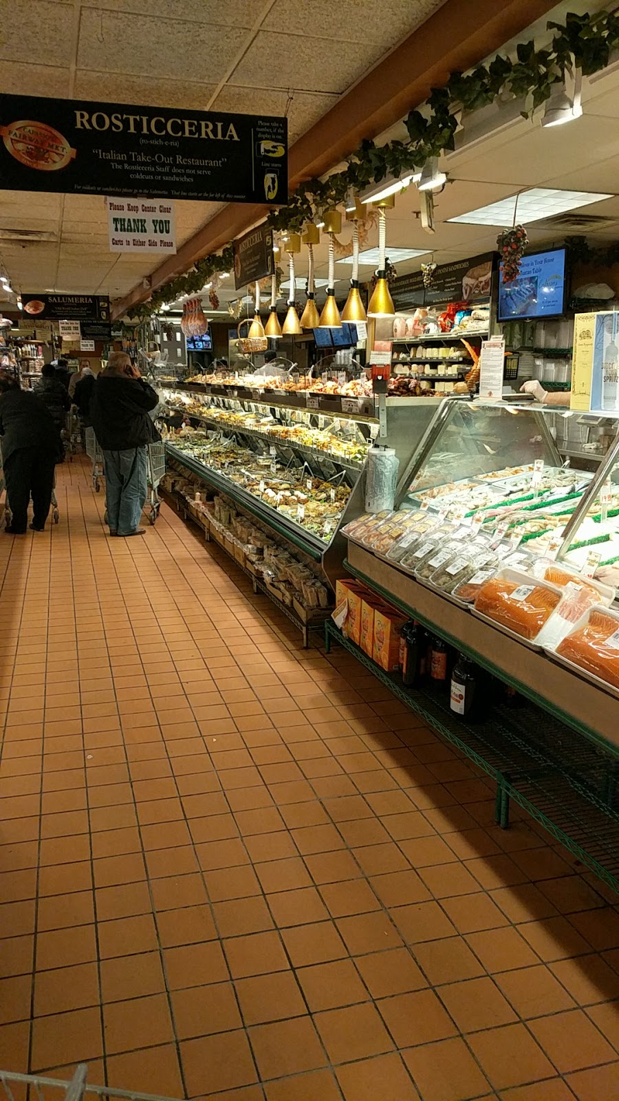 Cafassos Fairway Market | 1214 Anderson Ave, Fort Lee, NJ 07024 | Phone: (201) 224-7900