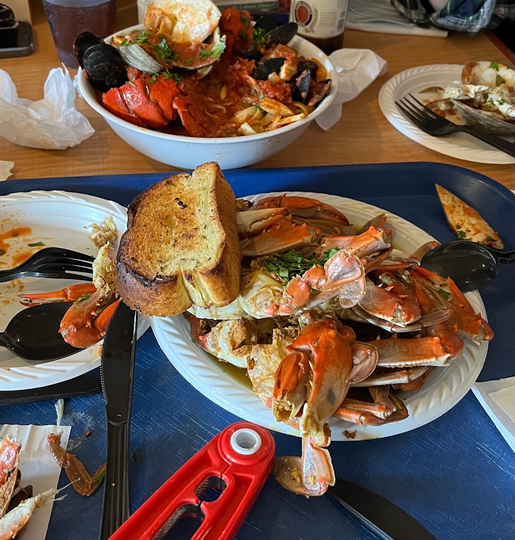 Southside Fish and Clam | 395 W Montauk Hwy, Lindenhurst, NY 11757 | Phone: (631) 226-4700