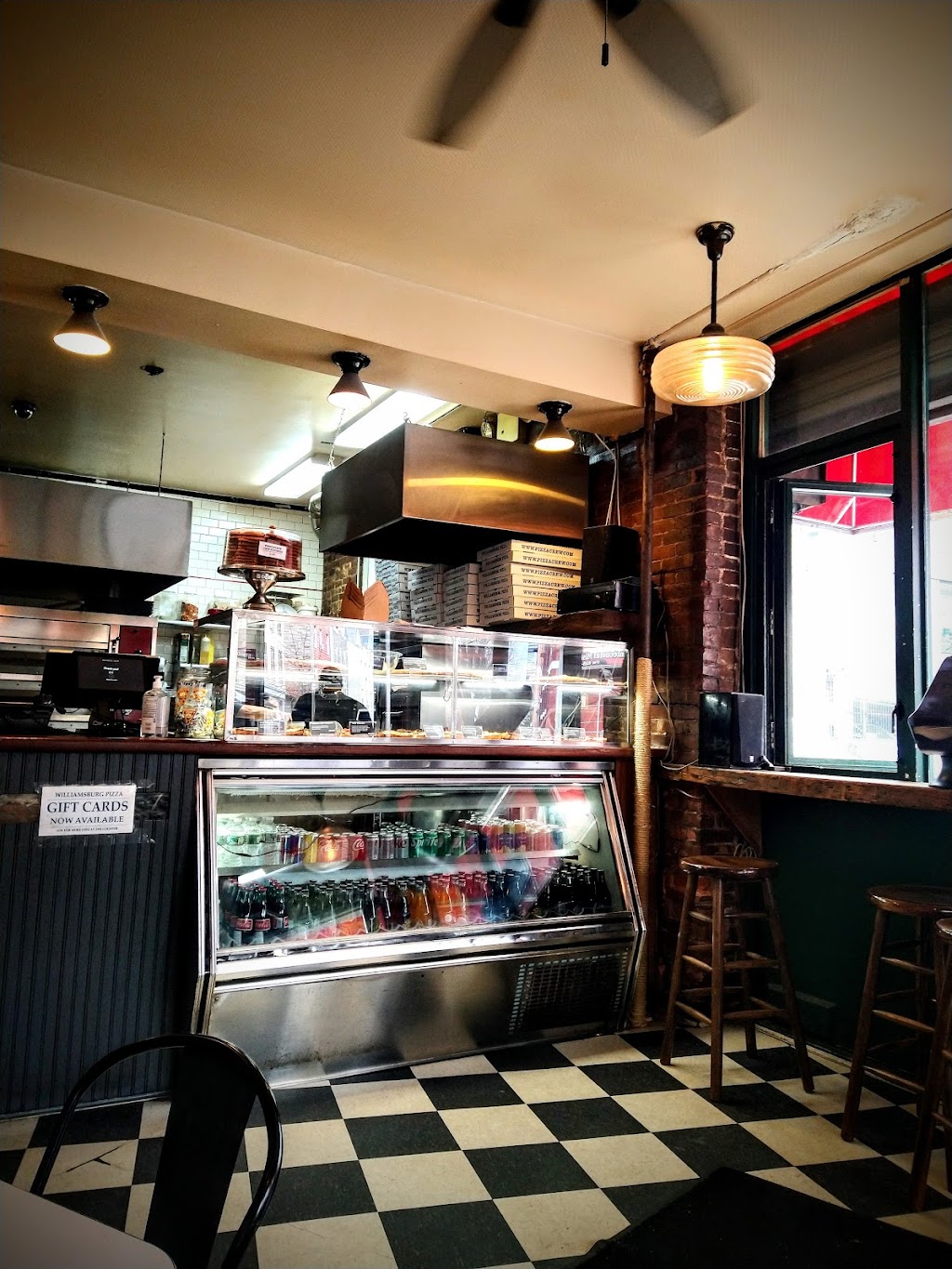 Williamsburg Pizza Union Avenue | 265 Union Ave, Brooklyn, NY 11211 | Phone: (718) 855-8729