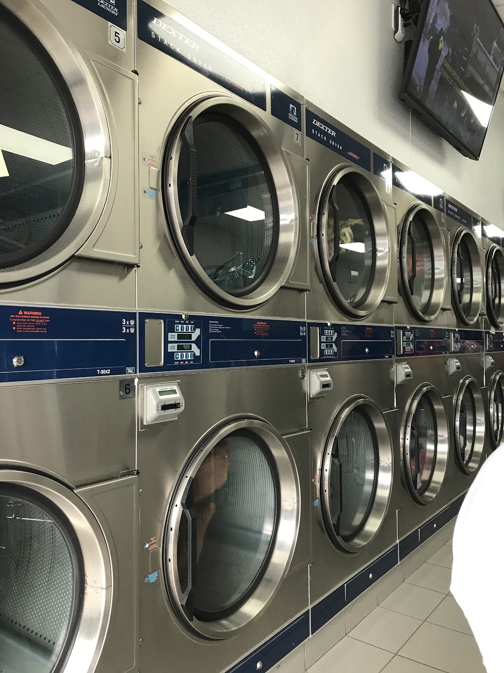 Woodfield Laundromat Express | 169 Woodfield Rd, West Hempstead, NY 11552 | Phone: (516) 418-2112