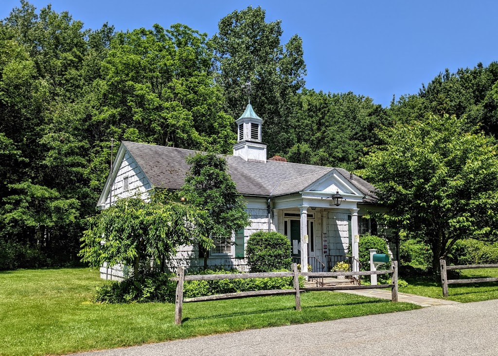 Old Brookville Village Hall | 201 McCouns Ln, Glen Head, NY 11545 | Phone: (516) 671-4664