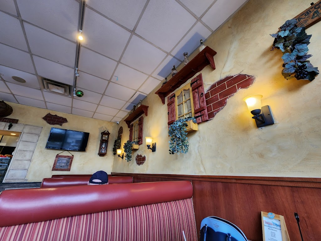 Phils Pizzeria & Restaurant | 1378 Wantagh Ave, Wantagh, NY 11793 | Phone: (516) 221-7773