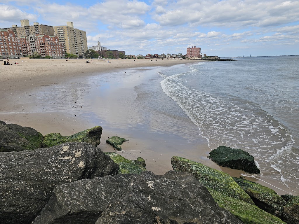 Brighton Beach | 601 Riegelmann Boardwalk, Brooklyn, NY 11235 | Phone: (718) 946-1350