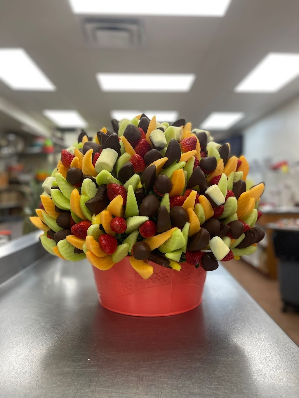 Edible Arrangements | 522 Walt Whitman Rd Rte110, Melville, NY 11747 | Phone: (631) 271-5092