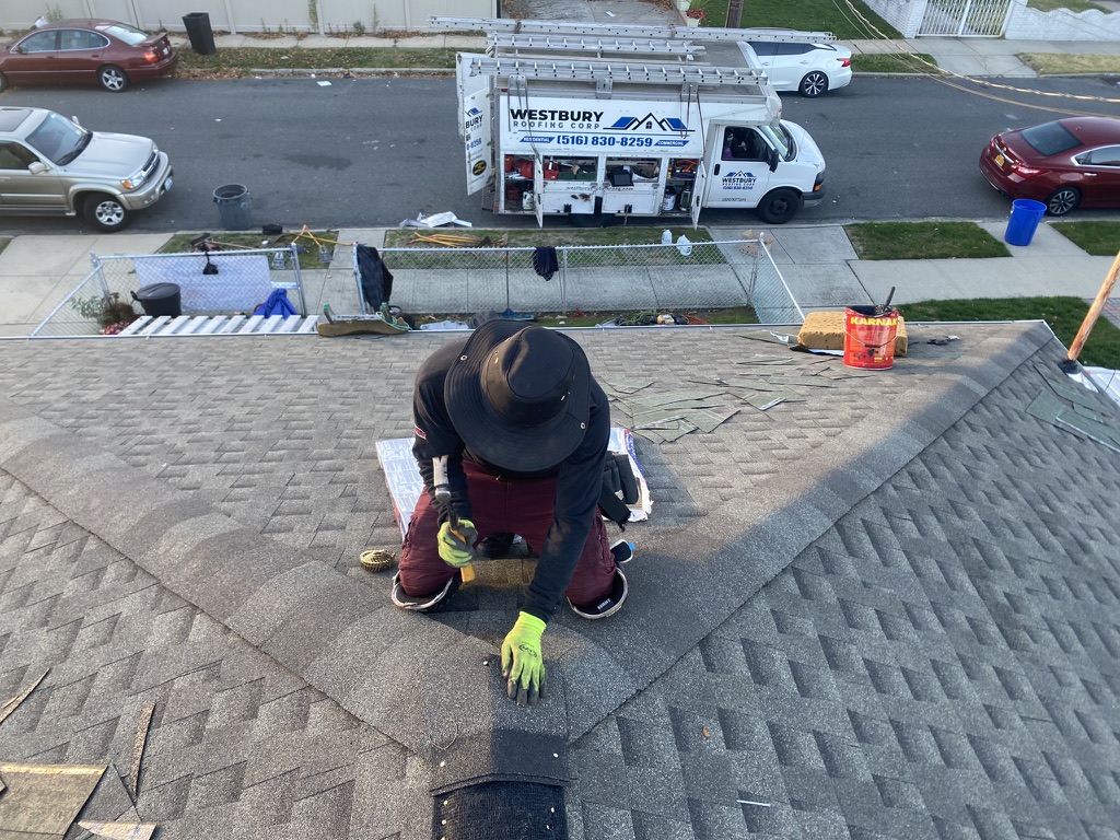 Westbury Roofing Corp | 461 Newton St, Westbury, NY 11590 | Phone: (516) 637-1335