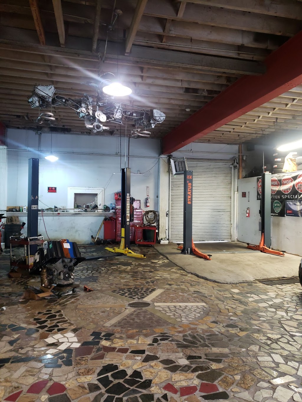 Advance Auto & Body Works Inc | 1001 45th Ave, Queens, NY 11101 | Phone: (718) 606-0199