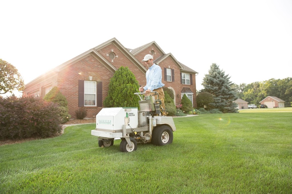 Lawn Doctor of Oyster Bay-Syosset | 13 Oak Point Dr W, Bayville, NY 11709 | Phone: (516) 628-0275