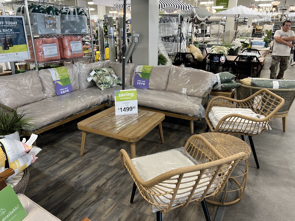 Homesense | 2490 Central Park Ave, Yonkers, NY 10710 | Phone: (914) 779-0752