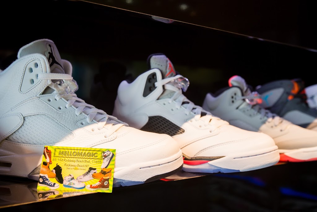 GBS Sneaker Boutique | 8515 Rockaway Beach Blvd, Queens, NY 11693 | Phone: (718) 634-2000