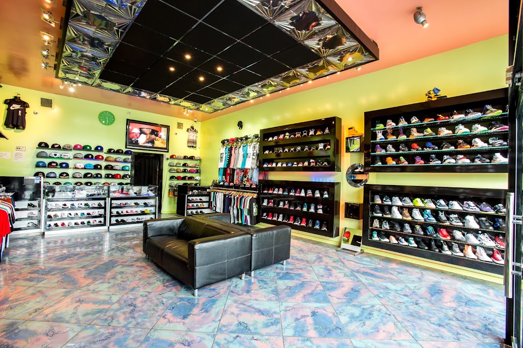 GBS Sneaker Boutique | 8515 Rockaway Beach Blvd, Queens, NY 11693 | Phone: (718) 634-2000