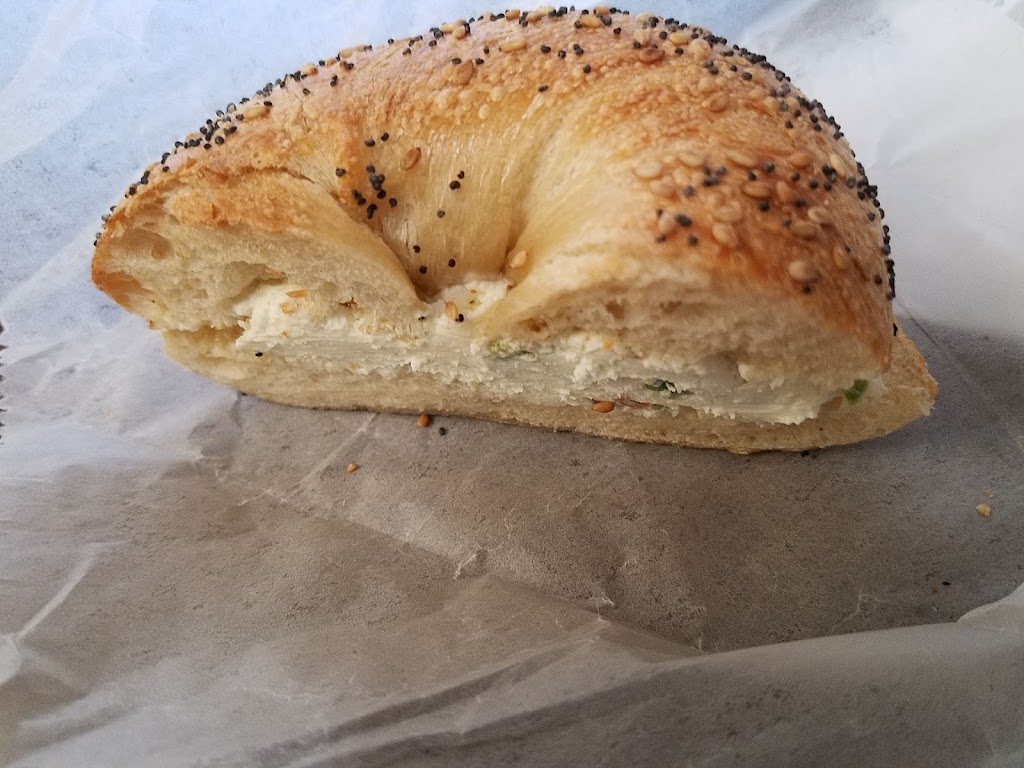 Bagel Twist & Deli | 380 Queen Anne Rd, Teaneck, NJ 07666 | Phone: (201) 357-8311