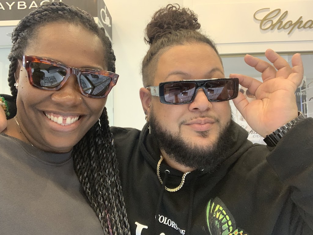 Fabulous Optical Bronx | 691 Co Op City Blvd, Bronx, NY 10475 | Phone: (718) 320-0551