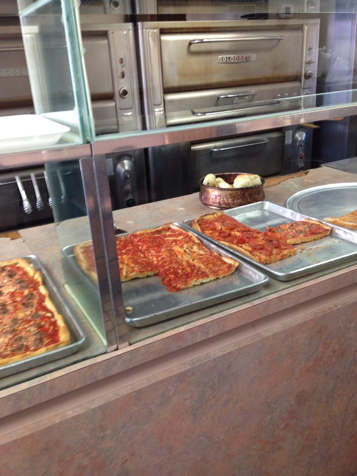 Alberts Pizza Shop | 1642 Great Neck Rd #3102, Copiague, NY 11726 | Phone: (631) 842-6039