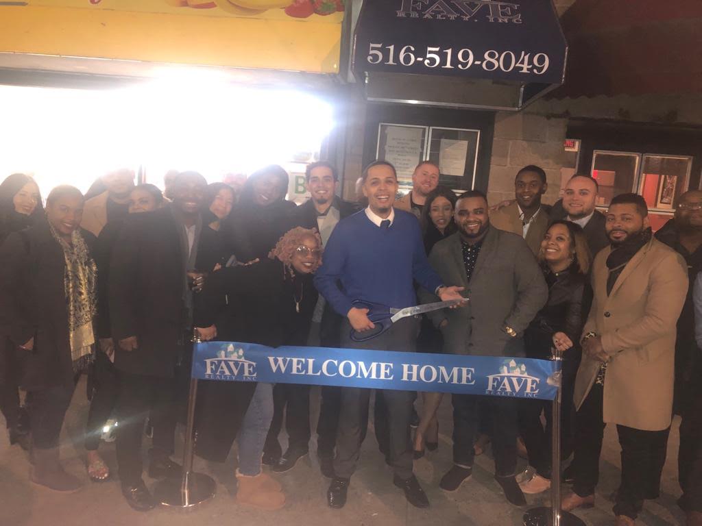 Fave Realty | 3942 E Tremont Ave, Bronx, NY 10465 | Phone: (516) 519-8049