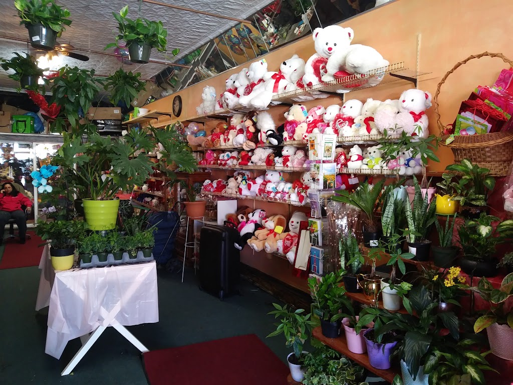 Erica Flower Shop | 1013 Castle Hill Ave, Bronx, NY 10472 | Phone: (718) 822-7173