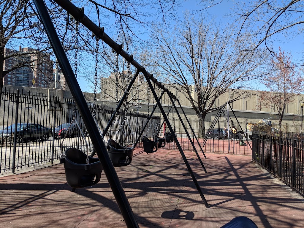 Nathan Weidenbaum Playground | Laurel Hill Blvd. &, 48-09 63rd St, Queens, NY 11377 | Phone: (212) 639-9675