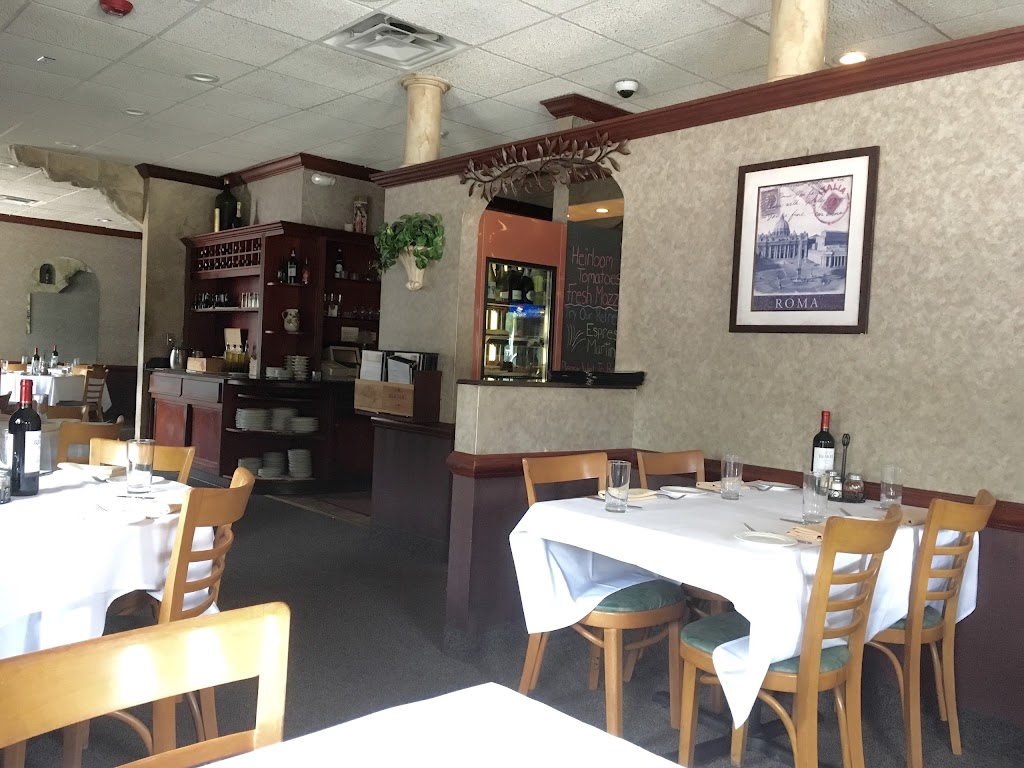 Venere Restaurant | 841 Carman Ave, Westbury, NY 11590 | Phone: (516) 333-2332