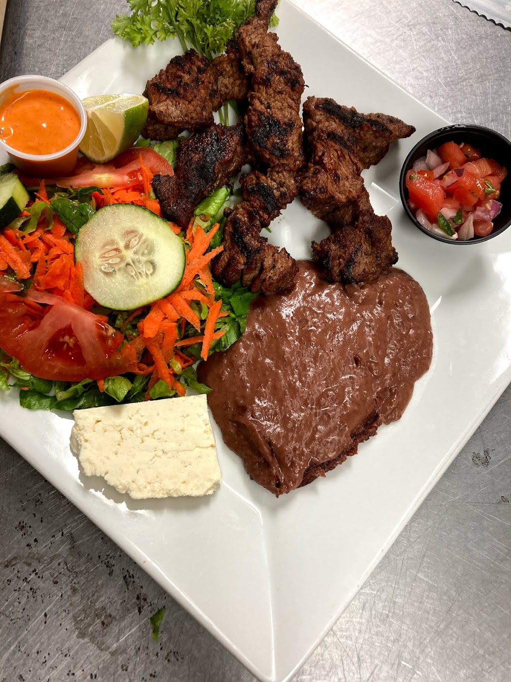 La Sureña Restaurant | 116 Long Beach Rd, Island Park, NY 11558 | Phone: (516) 415-7738