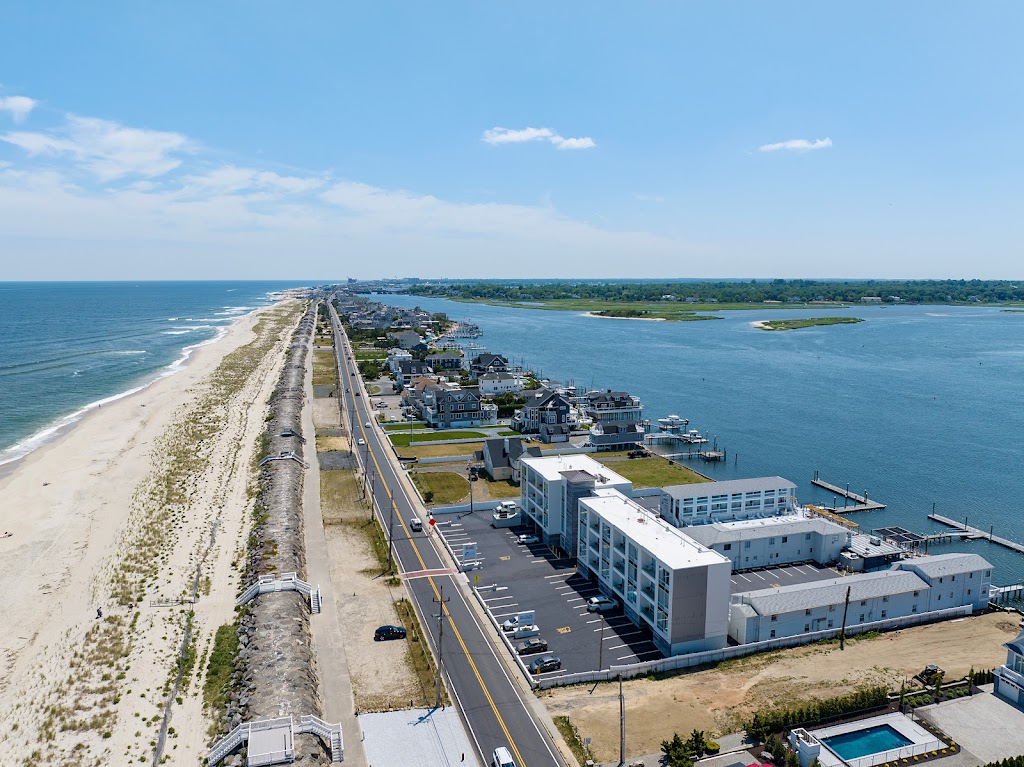 Beachwalk at Sea Bright | 344 Ocean Ave N, Sea Bright, NJ 07760 | Phone: (732) 842-8450