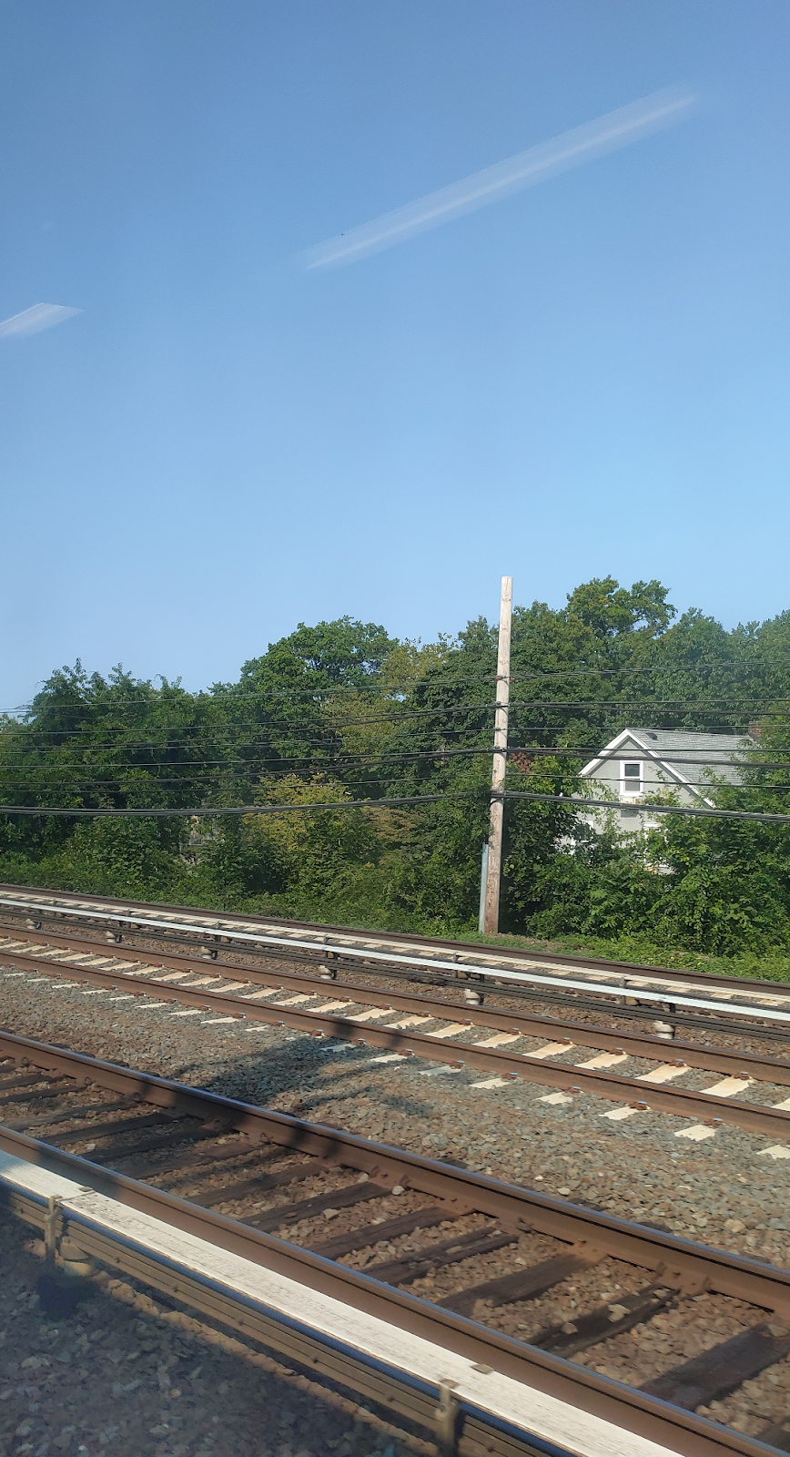 Bellerose LIRR Station Parking | Magee Plaza, Glen Oaks, NY 11004 | Phone: (516) 354-1000