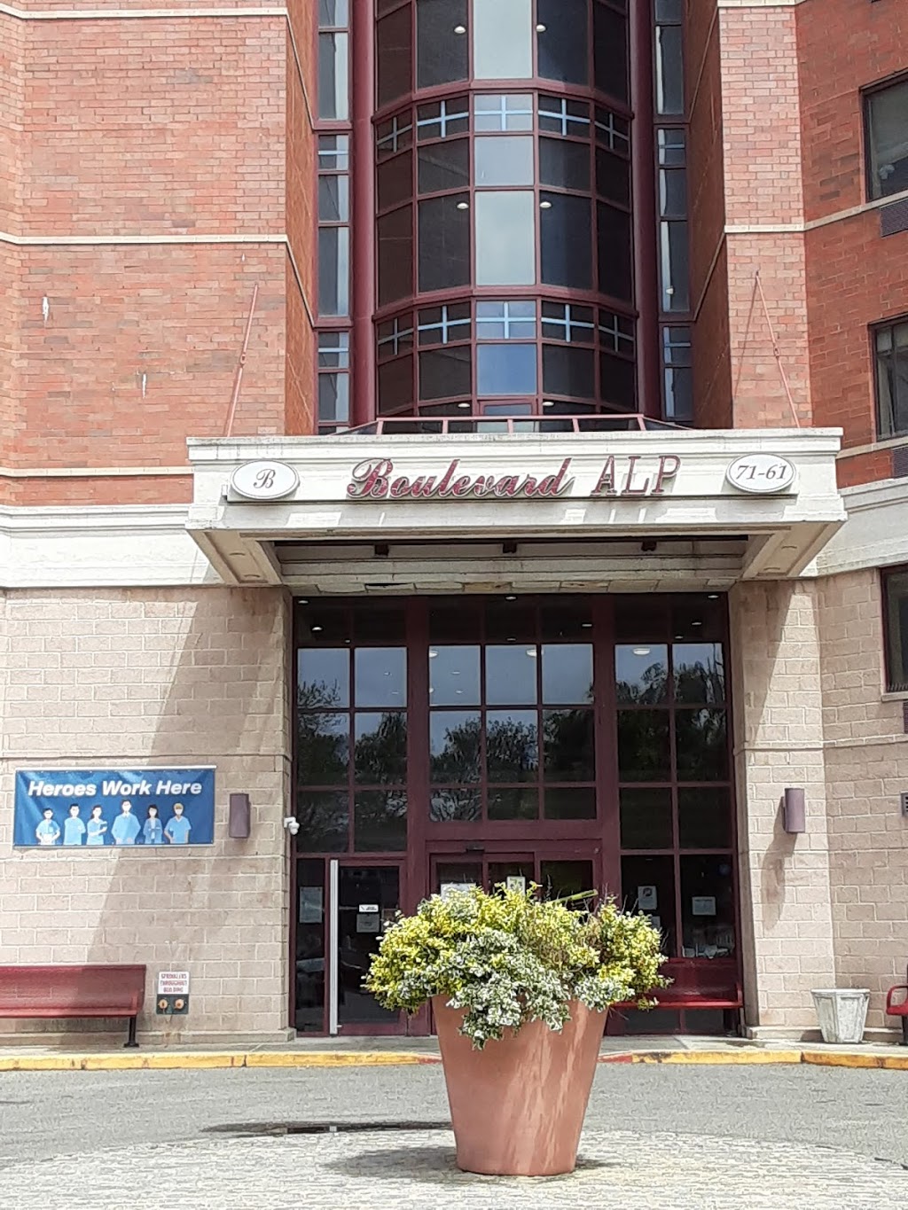 Boulevard Alp Assisted Living Community | 7161 159th St, Queens, NY 11365 | Phone: (718) 969-7500