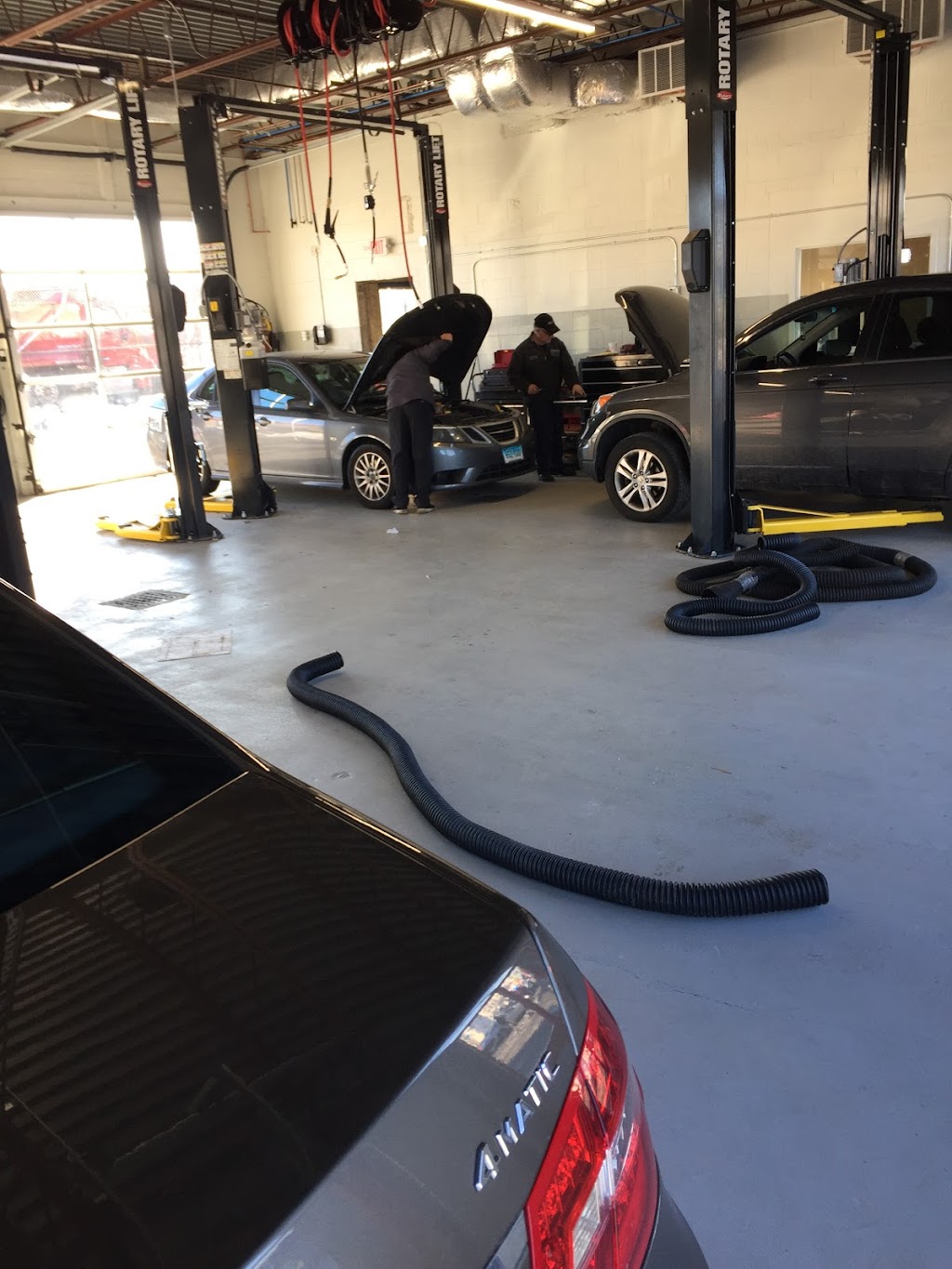 Auto Tech Imported Car Service | 64 Magee Ave, Stamford, CT 06902 | Phone: (203) 348-8421