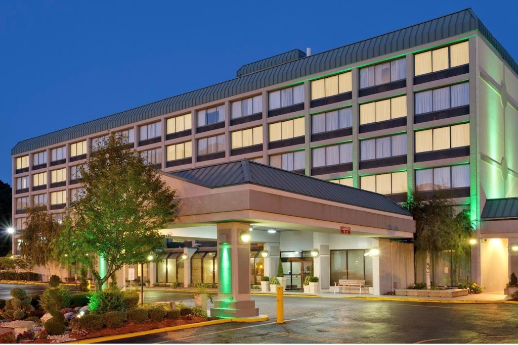 Mitchell Executive Hotels | 2339 Rte 4 E, Fort Lee, NJ 07024 | Phone: (201) 944-5000