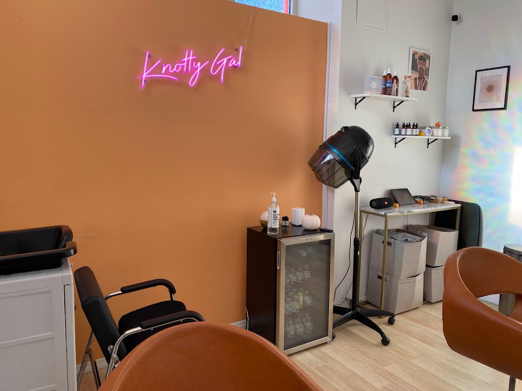 Knotty Beautie NYC Salon | 260 Richardson St Suite A12, Brooklyn, NY 11222 | Phone: (212) 804-7458