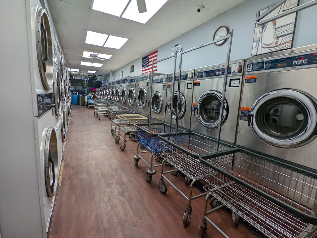 Check Your Pockets Laundromat | 938 Little E Neck Rd, West Babylon, NY 11704 | Phone: (631) 539-2030