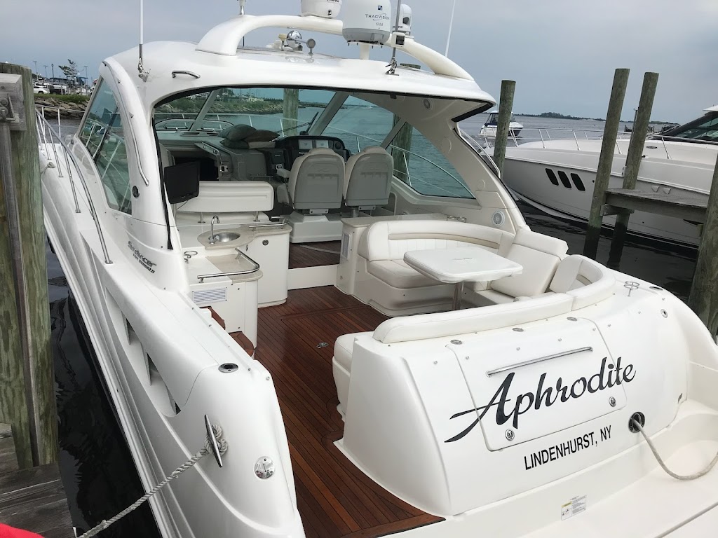 Island Boat Lettering | 217 Merrick Rd Suite 211A, Amityville, NY 11701 | Phone: (800) 735-8526