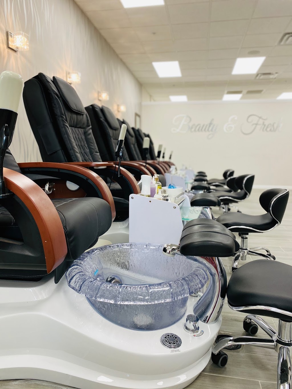 Beauty & Fresh Nail Salon | 590 Old Country Rd, Westbury, NY 11590 | Phone: (516) 214-5394