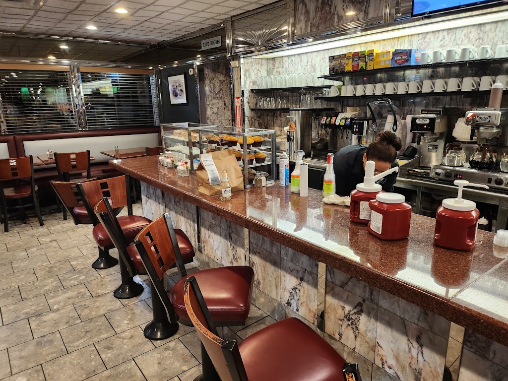 BLD Diner | 2399 Boston Post Rd, Larchmont, NY 10538 | Phone: (914) 833-2062