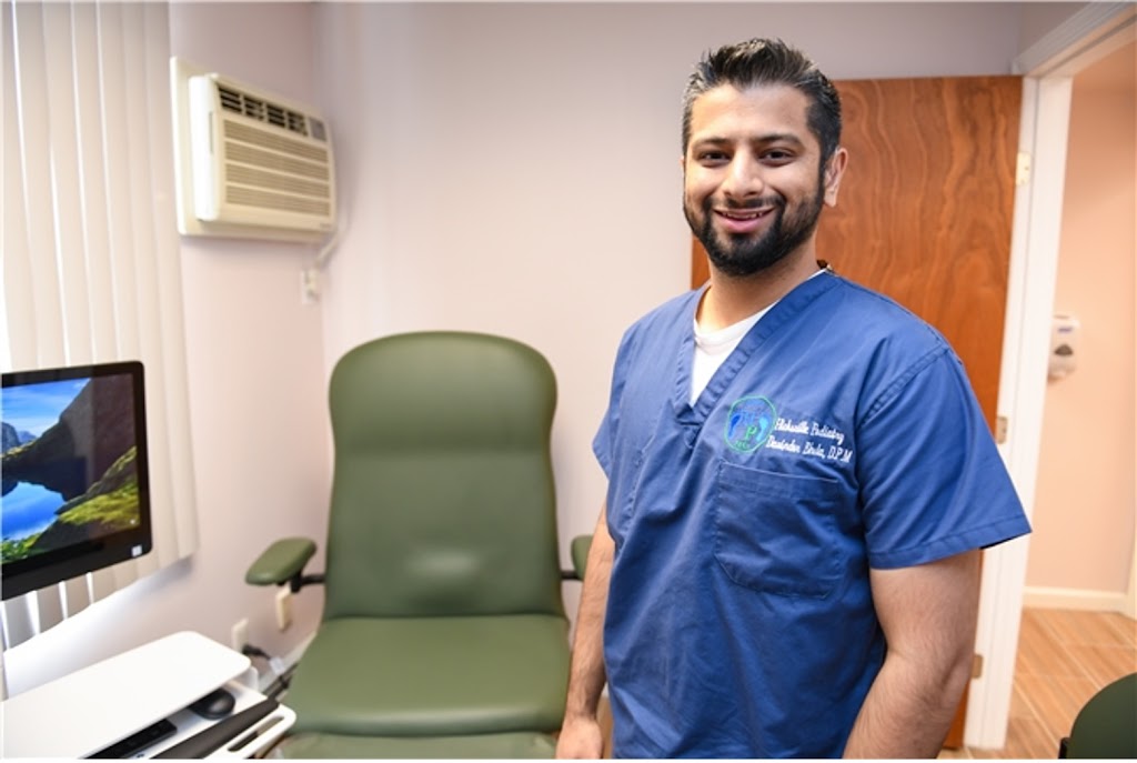 Hicksville Podiatry: Davinder Bhela, DPM | 66 W Barclay St, Hicksville, NY 11801 | Phone: (516) 806-2200