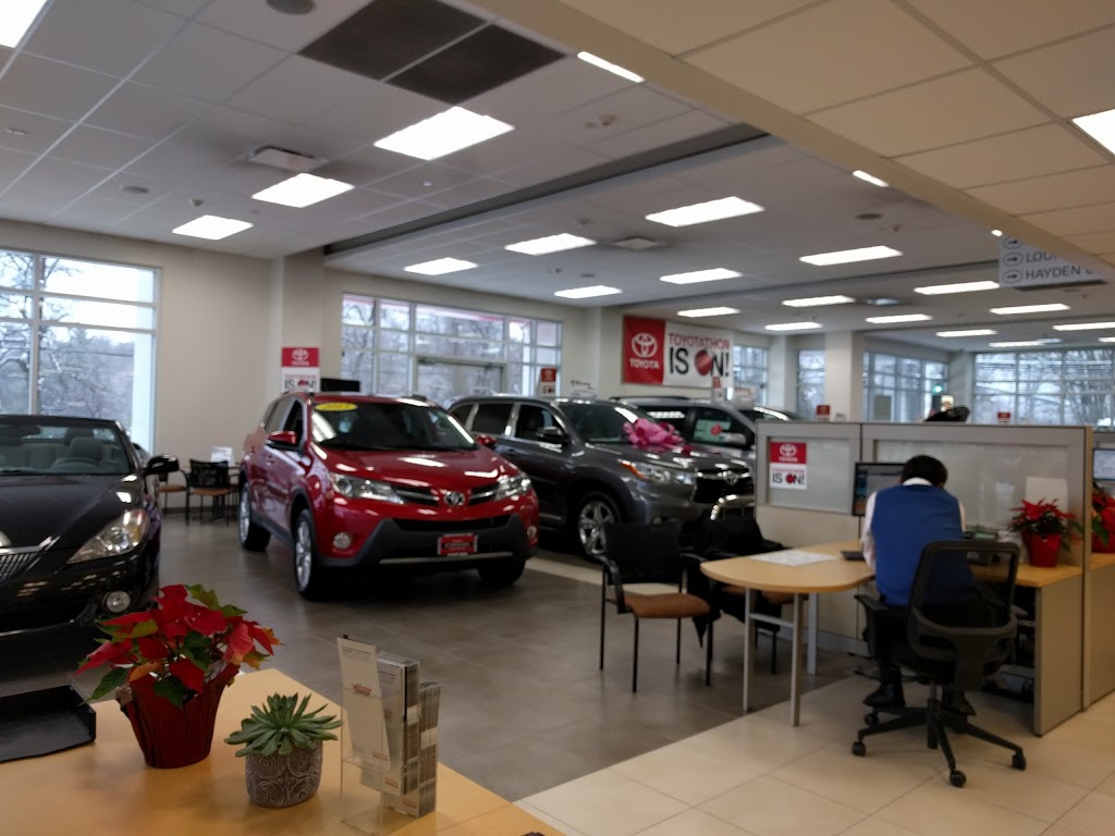 Penn Toyota | 2400 Northern Blvd, Greenvale, NY 11548 | Phone: (855) 708-0074