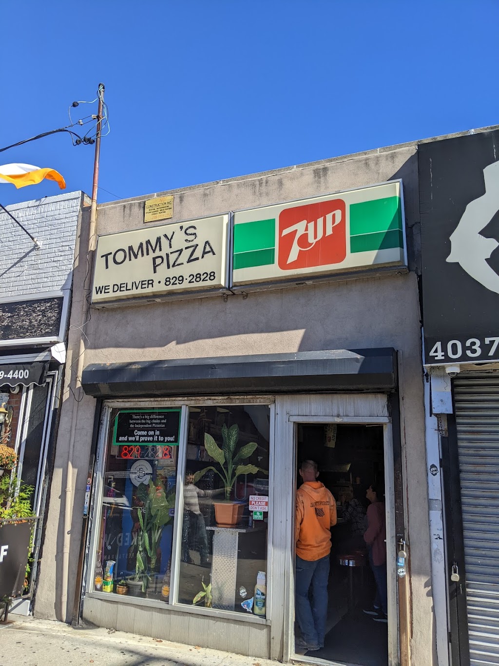 Tommys Pizza | 4033 E Tremont Ave, Bronx, NY 10465 | Phone: (718) 829-2828