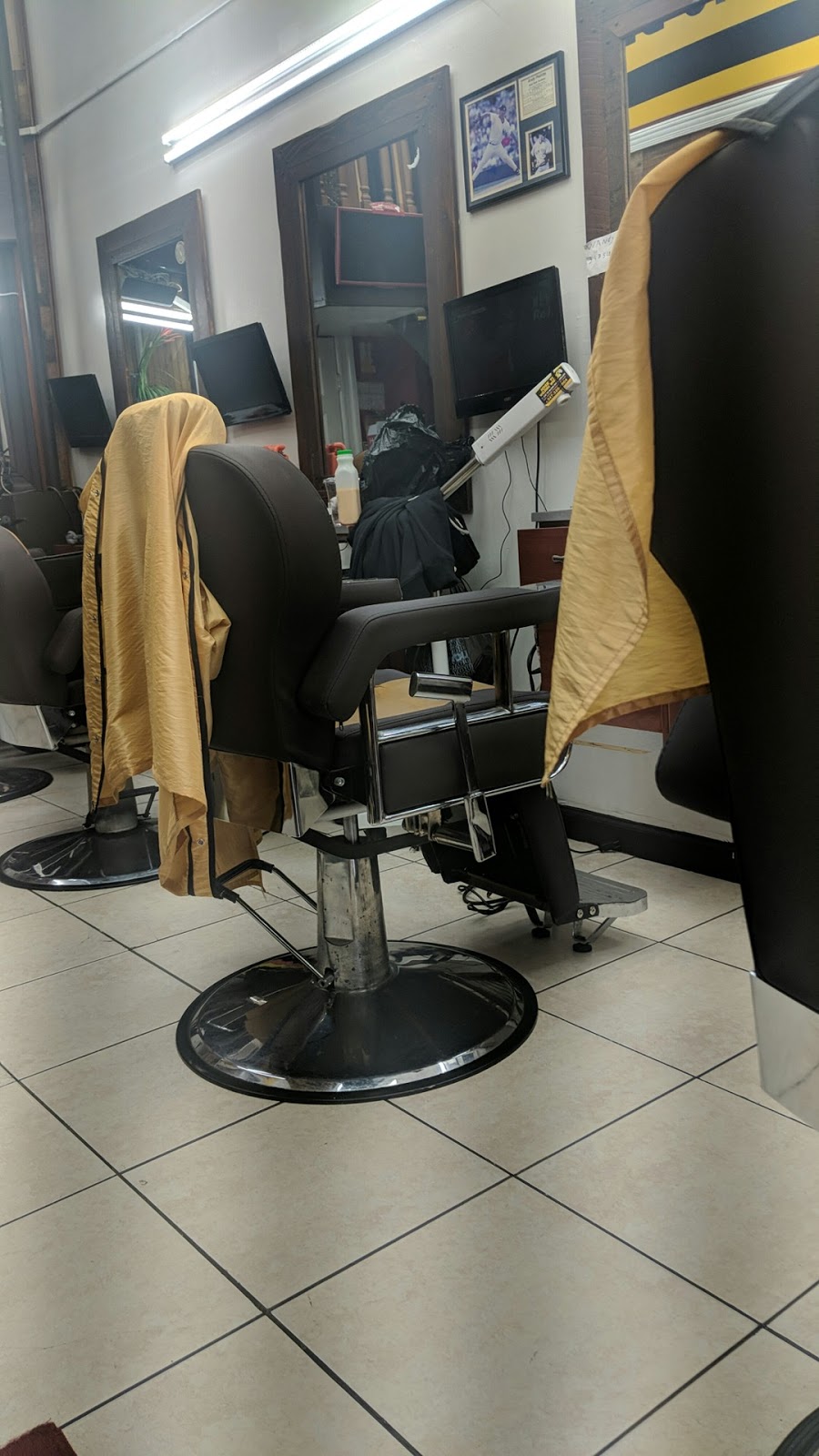 El Dukesito Barbershop | 1263 Jerome Ave, Bronx, NY 10452 | Phone: (347) 269-6607