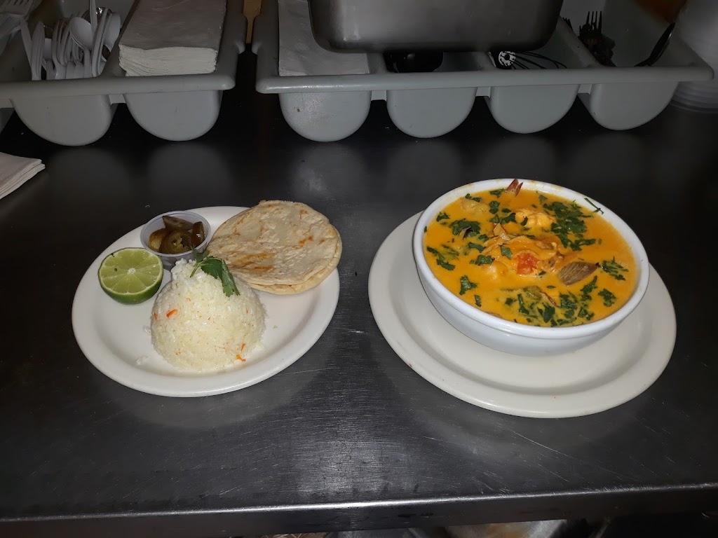 Central America Cafe | 90 Broadway B, Freeport, NY 11520 | Phone: (516) 223-4019