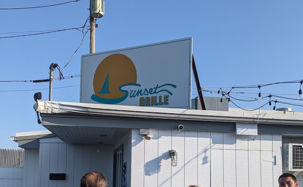 Sunset Grille | 52 Calf Pasture Beach Rd, Norwalk, CT 06855 | Phone: (203) 866-4177