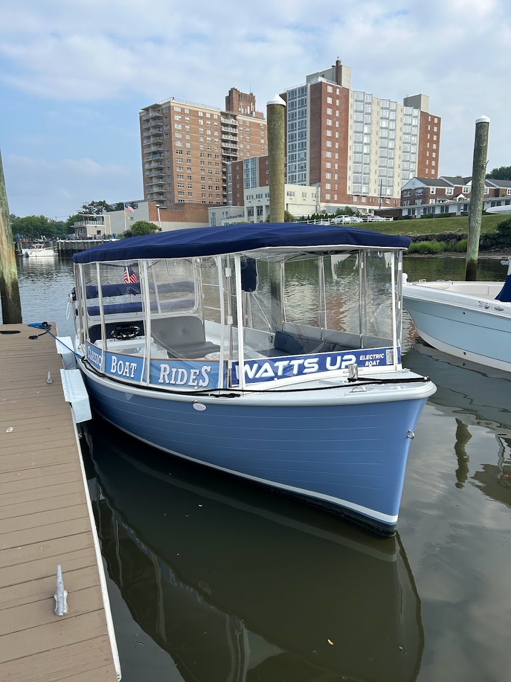 Classic Boat Rides | 8 Simon Lake Dr, Atlantic Highlands, NJ 07716 | Phone: (732) 337-9292