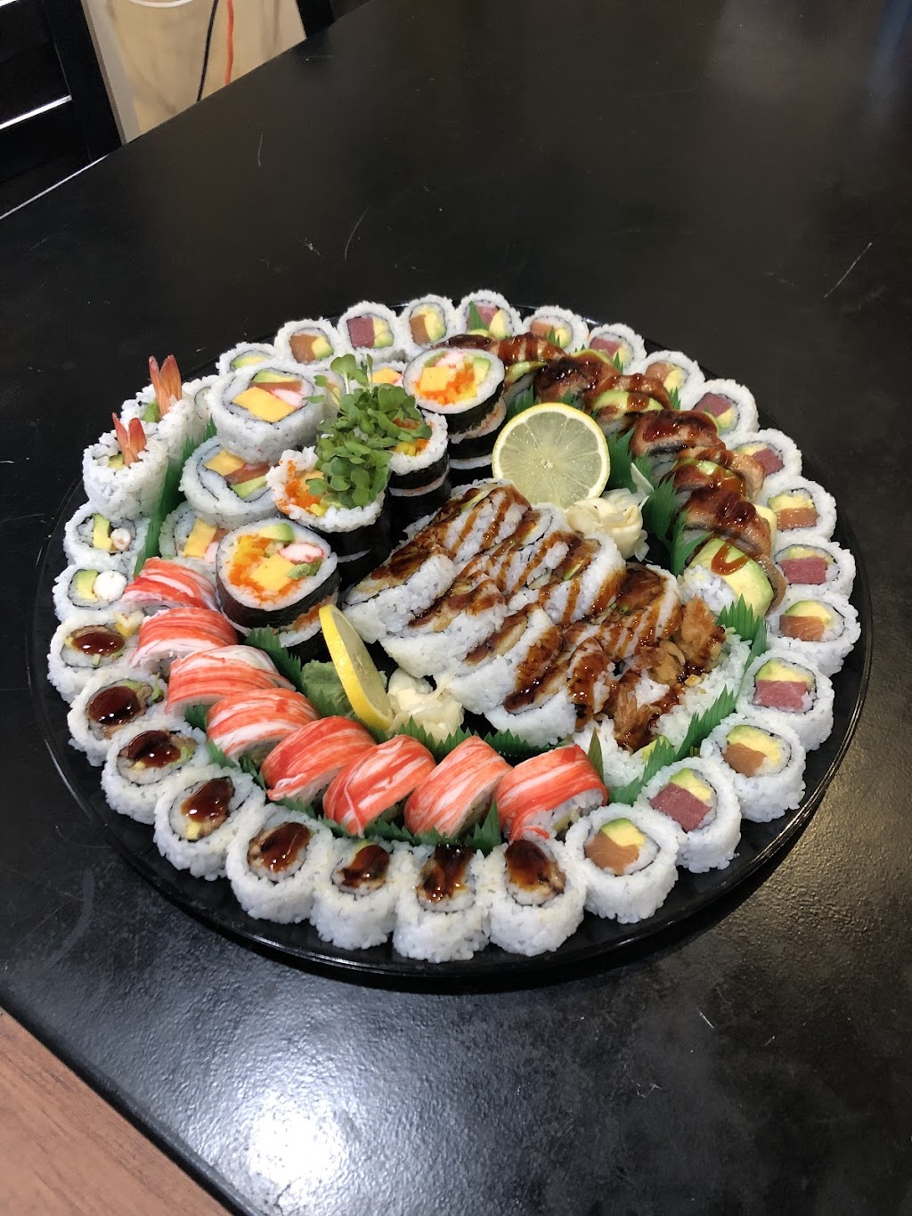 UH GA Sushi House | 35-02 154th St, Queens, NY 11354 | Phone: (718) 358-0333