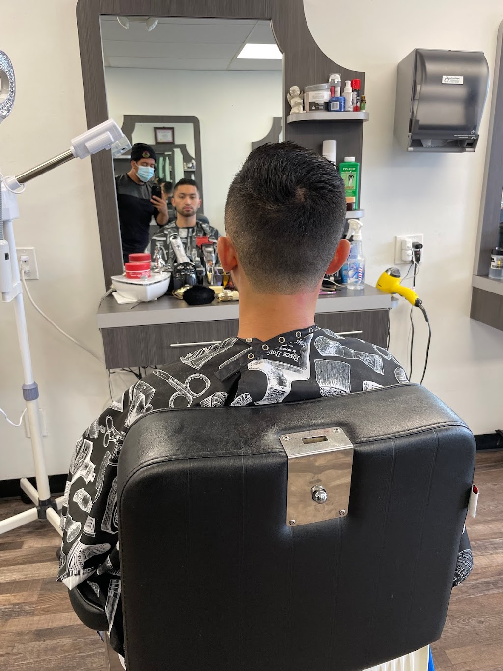 GM BARBER SHOP | 40 Hillside Avenue, Williston Park, NY 11596 | Phone: (516) 385-8600