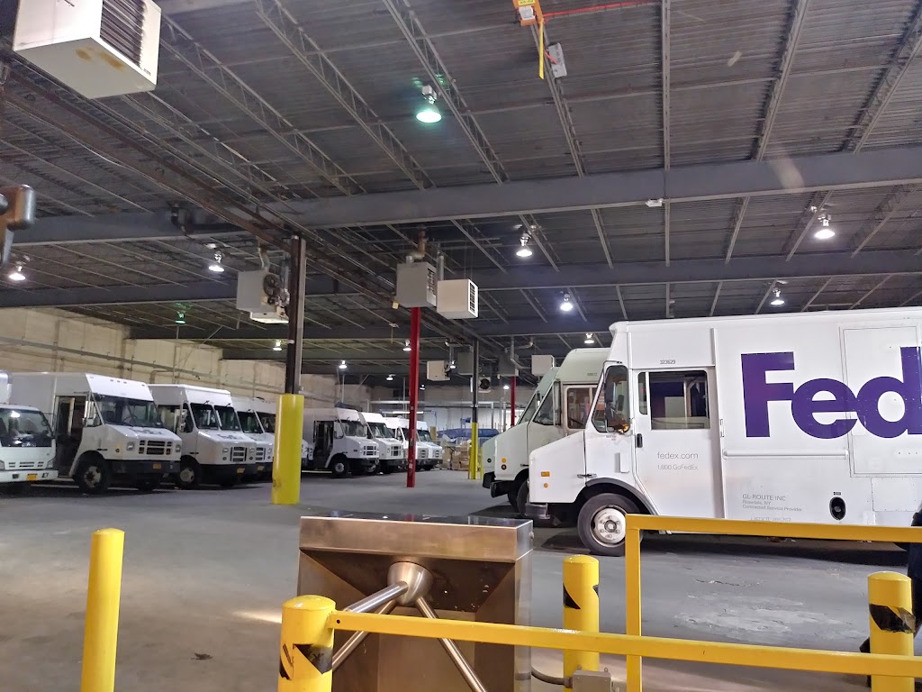 FedEx Ground | 1 Johnson Rd, Lawrence, NY 11559 | Phone: (800) 463-3339