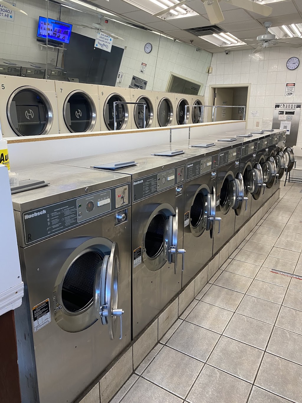 Clean Xpress Laundromat | 3140 Miles Ave, Bronx, NY 10465 | Phone: (718) 822-1752