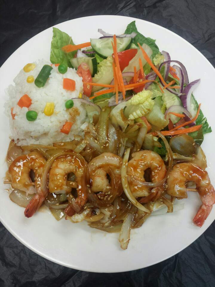 Raes Cafe | 8229 164th St, Queens, NY 11432 | Phone: (718) 380-0029