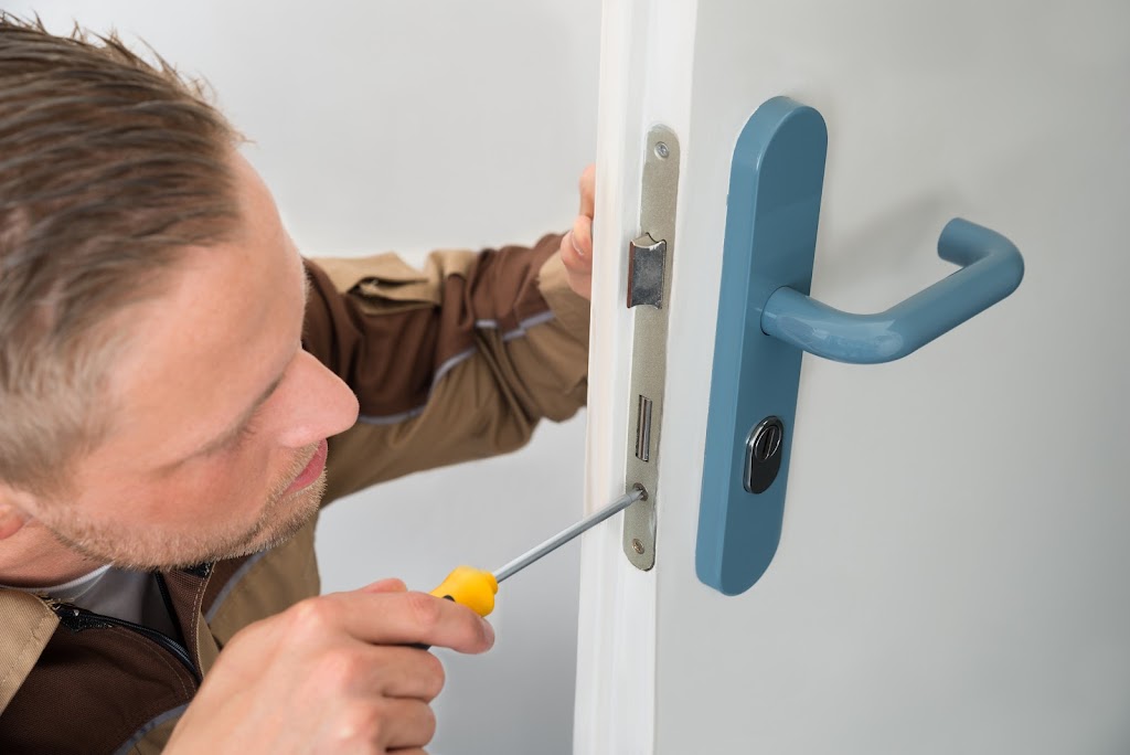 Little Neck Locksmiths | 246-6 57th Dr, Queens, NY 11362 | Phone: (516) 863-2193